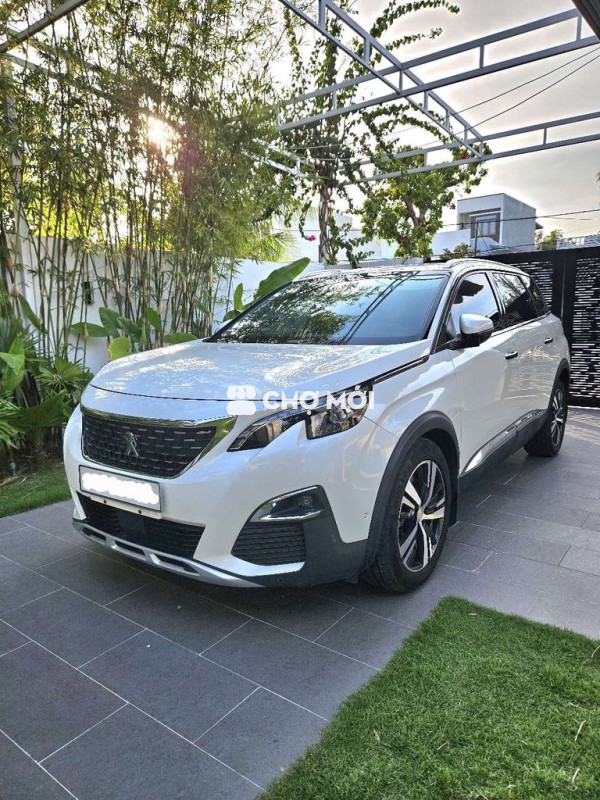 PEUGEOT 5008 SX 2018