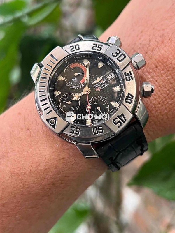 đh Diver 1000 mét swiss made eta 7750 TITANIUM