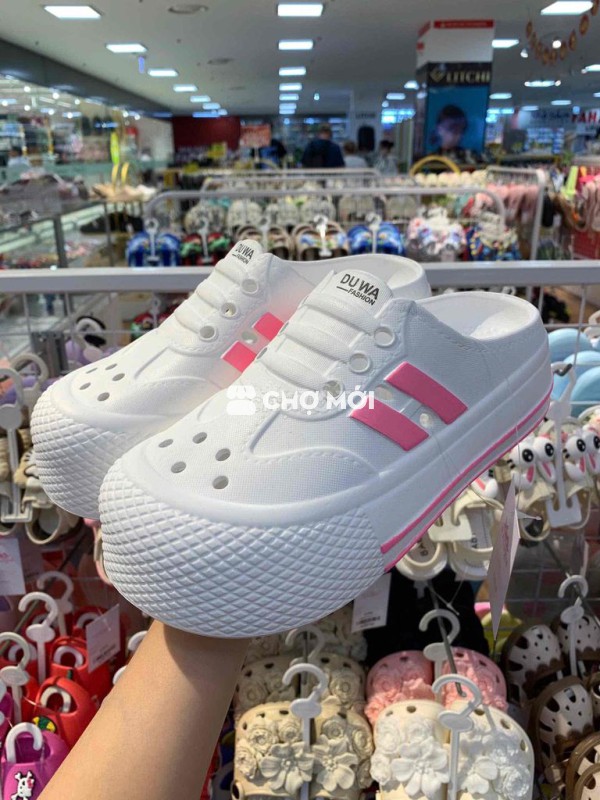 Dép đôi cho mẹ và bé