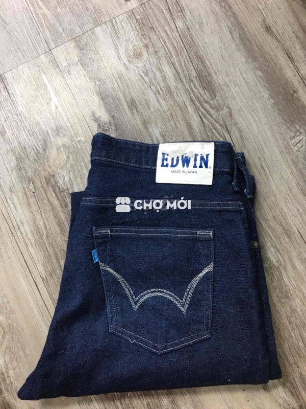 Edwin.    Jeans thun.   size.  32