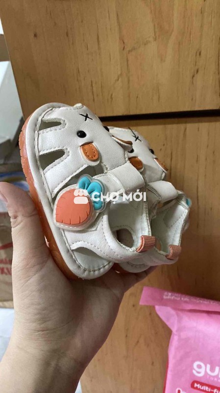 mình tặng dép cho bé gái size 17