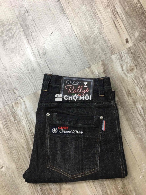 CAPRI.    jeans     Sz. 33.     Suông fom