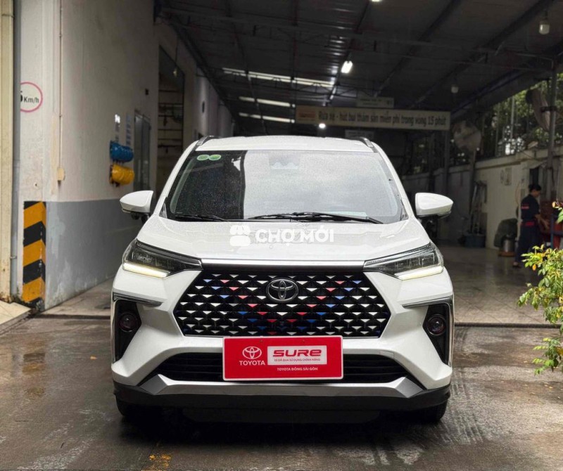 Veloz Top 2022 màu trắng - Chất xe đẹp HT Bank 70%