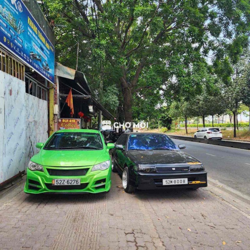 Toyota Corona full đồ chơi