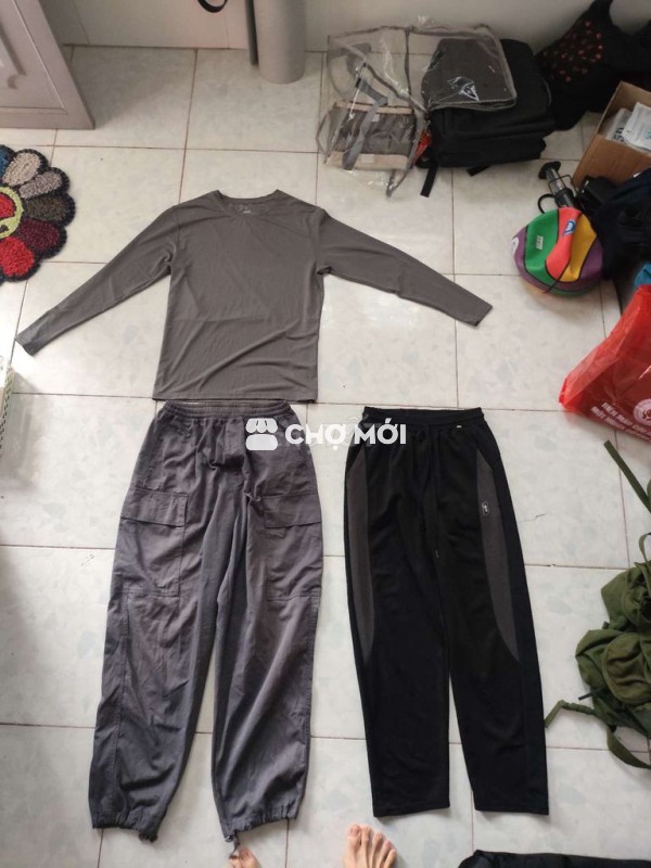 2 quần và 1 áo