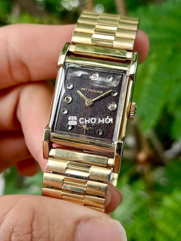 Tank cổ bọc vàng