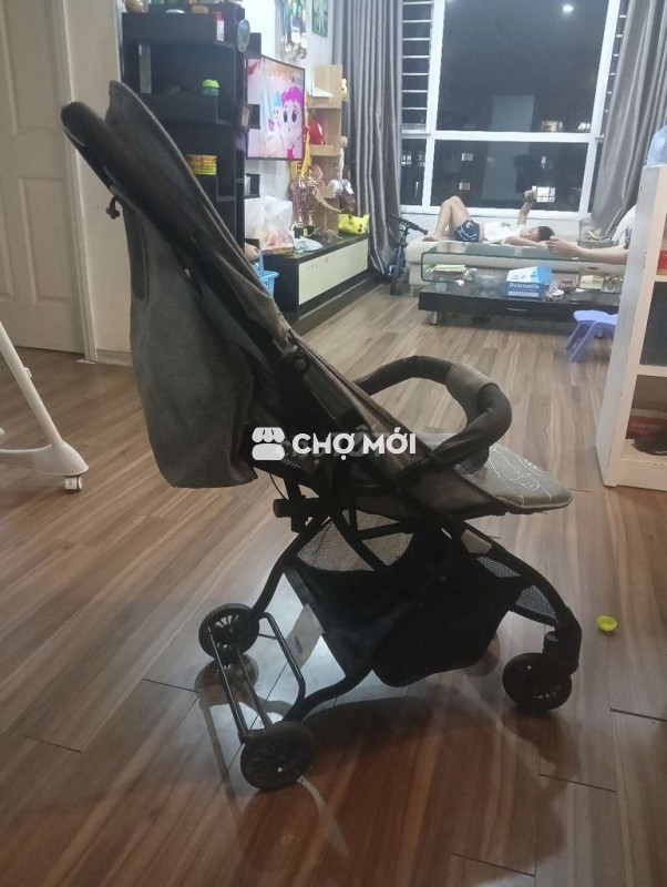Xe đẩy trẻ em có thể gấp gọn