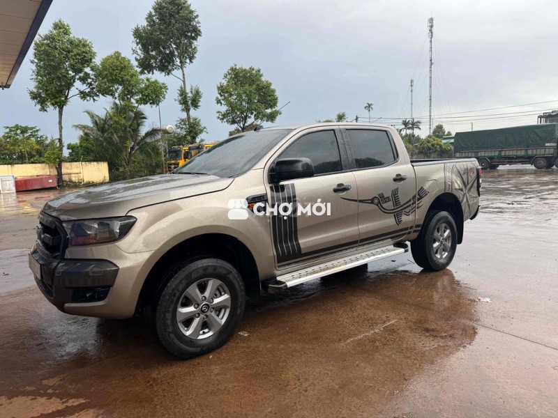 Ford Ranger 2016 2.2L 4x4 MT - 200000 km