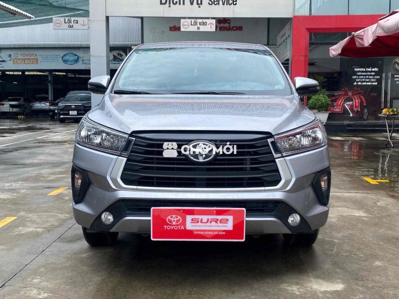 Toyota Innova số sàn 2024 xe mới ngừng sản xuất