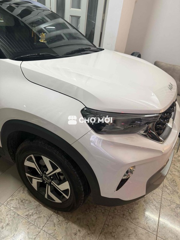 Kia Sonet 2024 Deluxe 1.5 AT - 11000 km