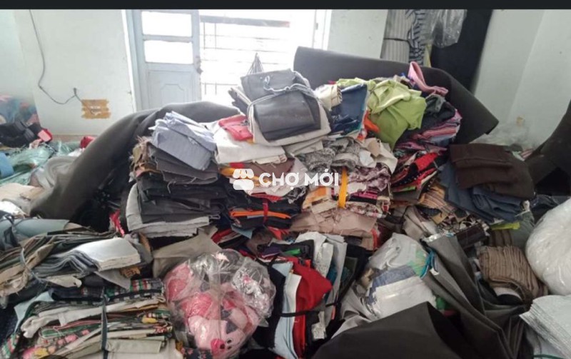 Quần áo xả nghĩ bán 1k cái hàng new