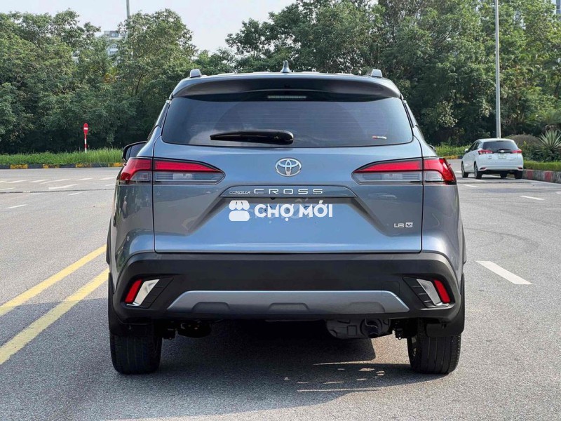 Toyota CROSS  V 2022