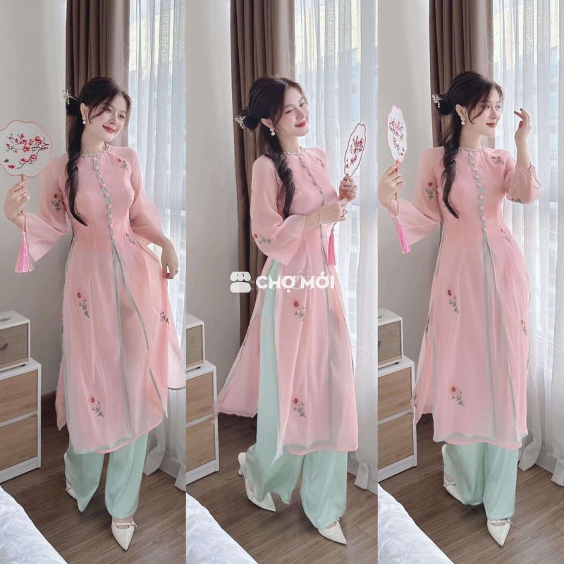 Áo dài tơ thêu 4 tà