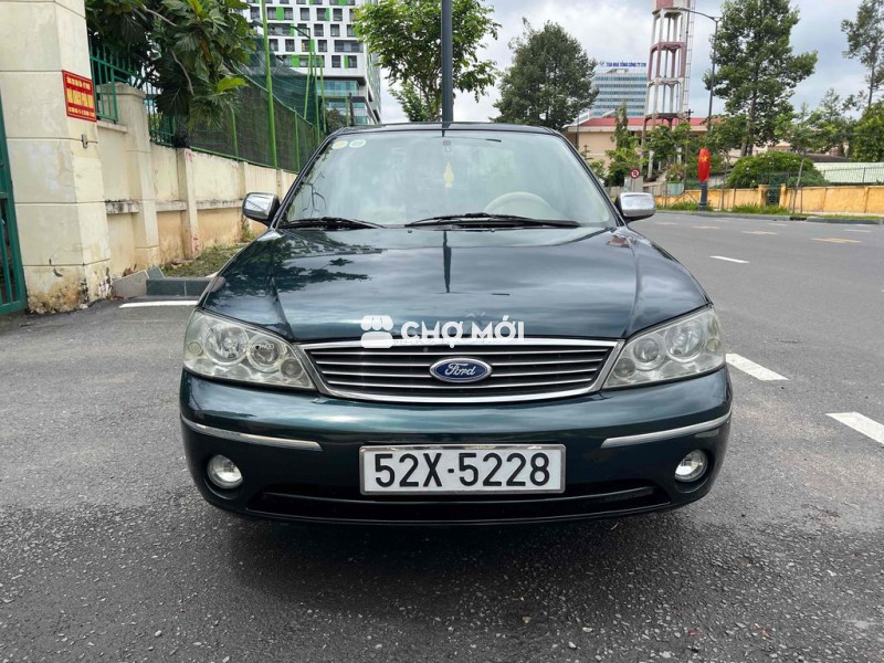Ford Laser 2004 GHIA 1.8 AT - 100000 km