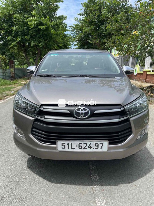Toyota Innova 2016 2.0E MT.
