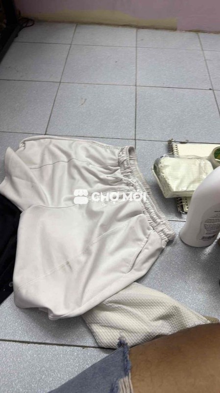 có its quần áo củ mình muốn cho không lấy tiền