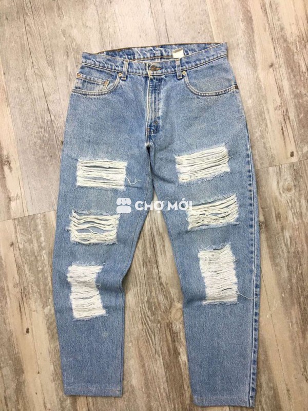 LEVI’S 570 jeans wash made in USA,
Size 31-29
