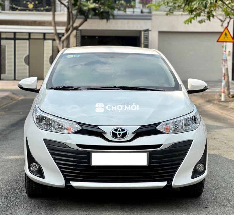Vios 2021 số sàn màu trắng zin