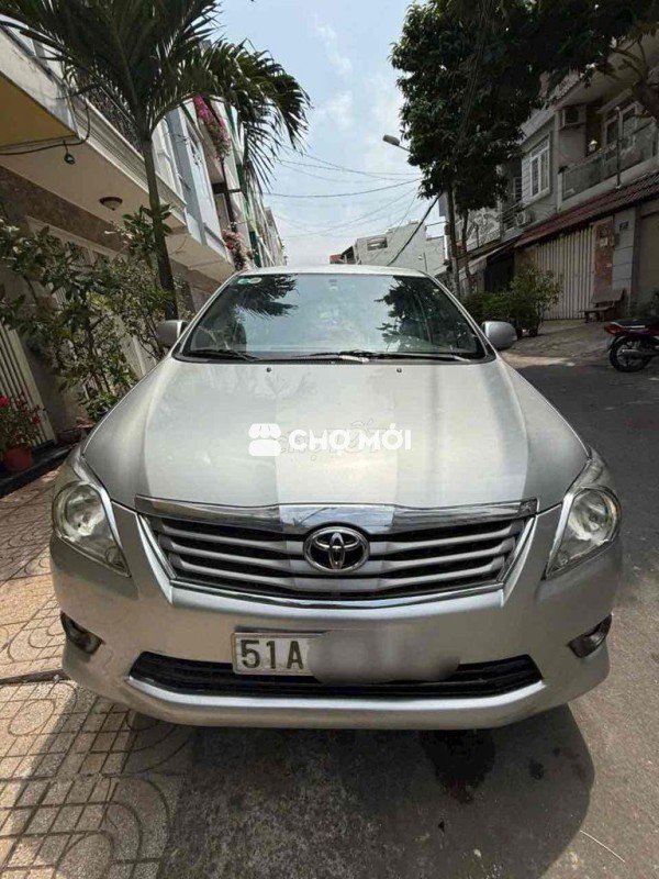 Toyota Innova 2013 V - 90000 km