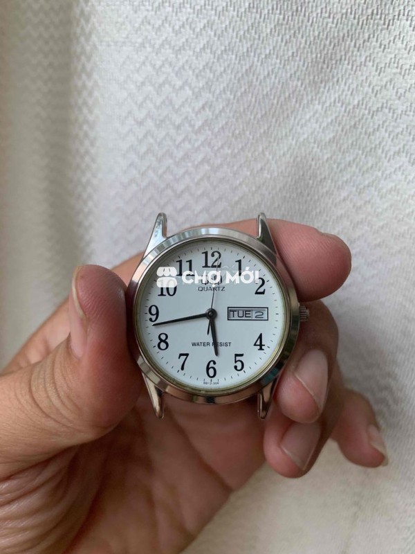 Mặt đồng hồ Q&Q