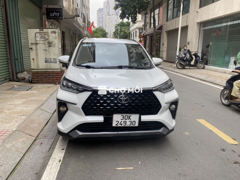 Toyota Veloz Cross 2022 đăng ký lđ 2023 như mới