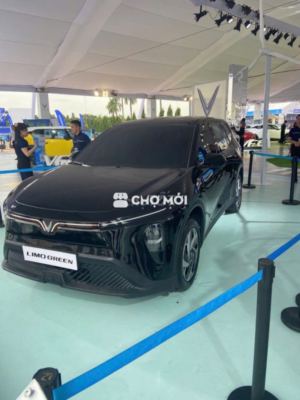 VinFast Limo Green Giao xe tháng 8, Full ưu đãi