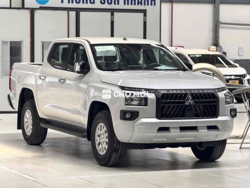 Mitsubishi Triton 2025 Premium 2WD AT
