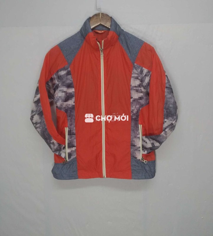 Khoác gió thể thao nữ size 90