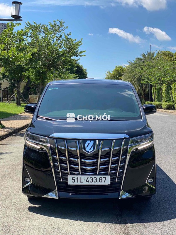 Toyota Alphard 2019 Executive Lounge - 82000 km