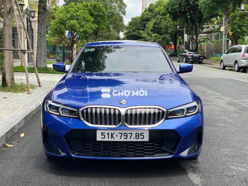 BMW 3 Series 2023 330i M Sport - 4500 km