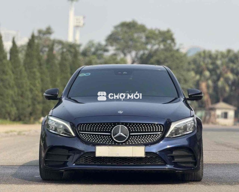 Merểcdes C300 AMG sx 2019 màu xanh CVS siêu đẹp