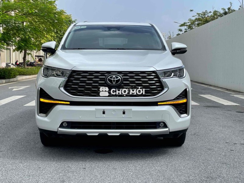 Toyota Innova Cross 2024 bản HEV