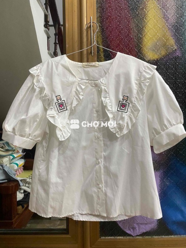 áo sơ mi trắng cổ bèo