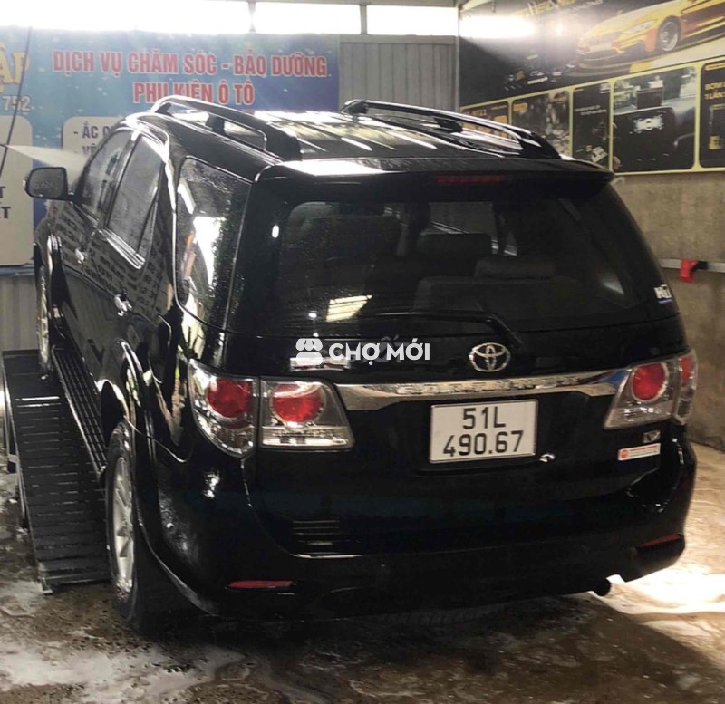Toyota Fortuner 2013 2.7V 4x2 - 140000 km