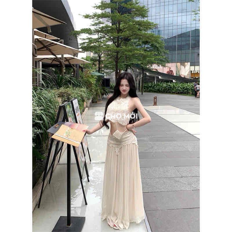 Set áo croptop sát nách phối chân váy dài lưng ren
