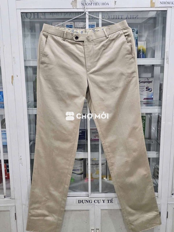 Quần kaki Vancet màu kem xám