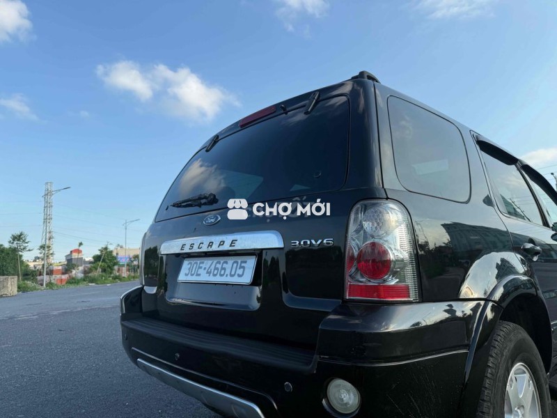 Ford Escape 2005 - 10 km