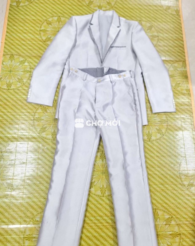 Bộ Vest màu ghi xám nam sz M .