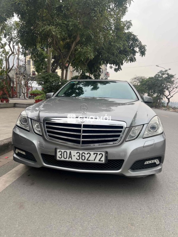 Mercedes Benz E Class 2010 E250 - 150000 km