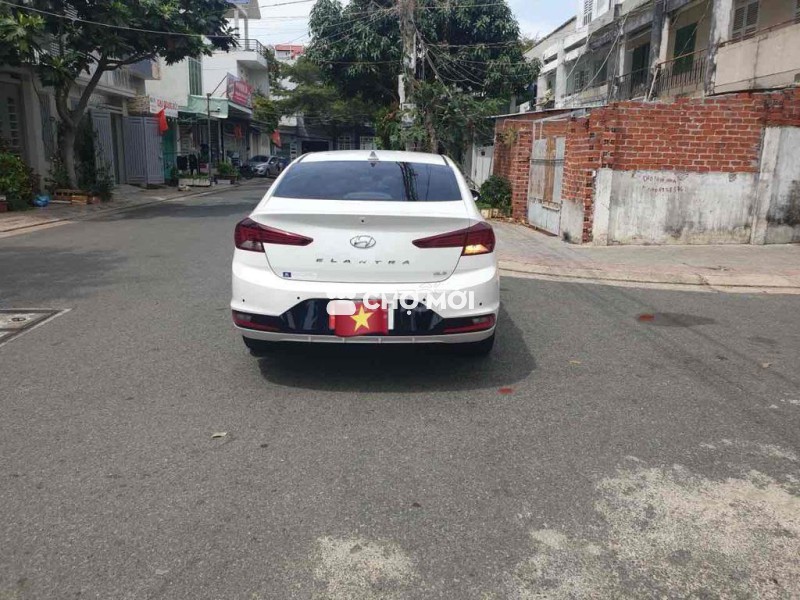 Hyundai Elantra 1.6 AT, chính chủ.