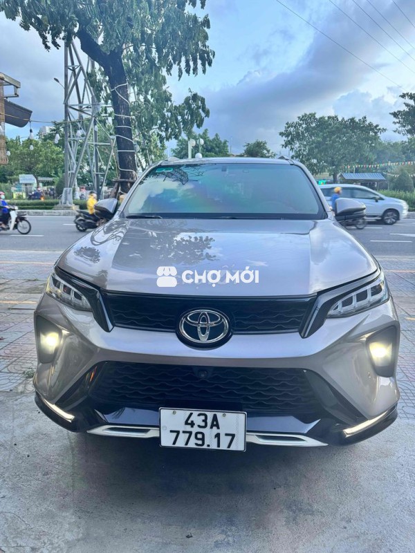 Toyota Fortuner 2022 Legender 2.4 4x2 AT