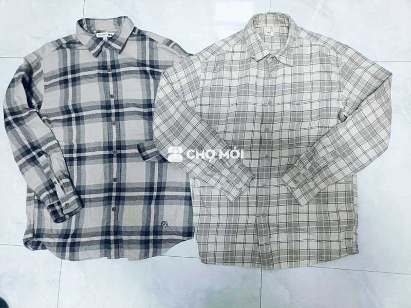 2 áo sơ mi uni xịn size M âu còn mới,2 cái tc 150k