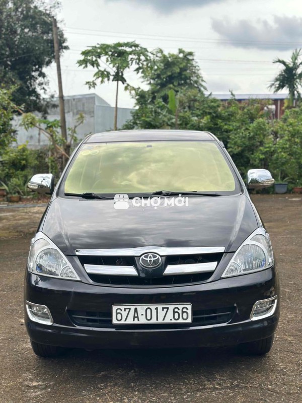Toyota Innova 2006 - 110000 km