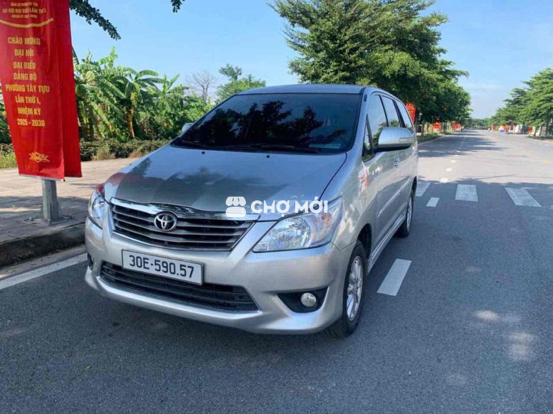 Toyota Innova 2014 2.0V - 70000 km