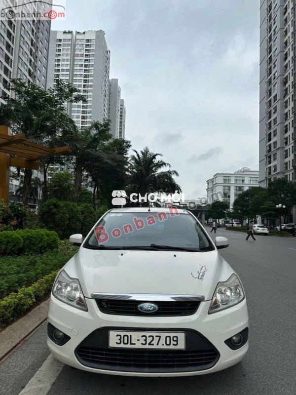 Ford focus sản xuất 2011 số tự động