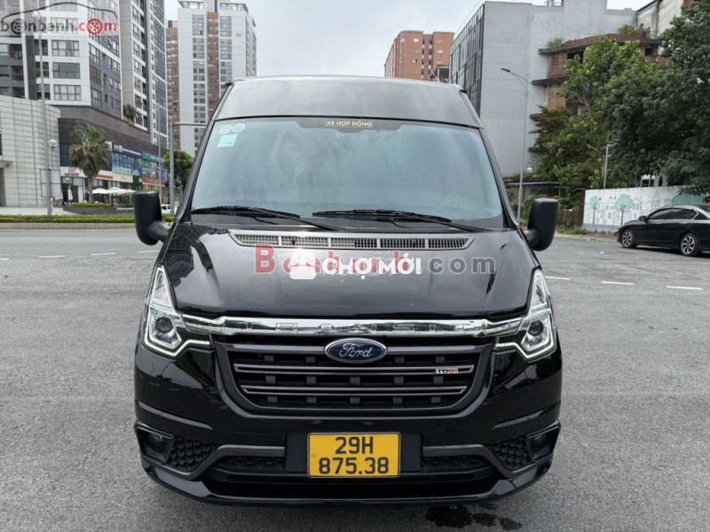 Ford Transit Tiêu chuẩn 2024