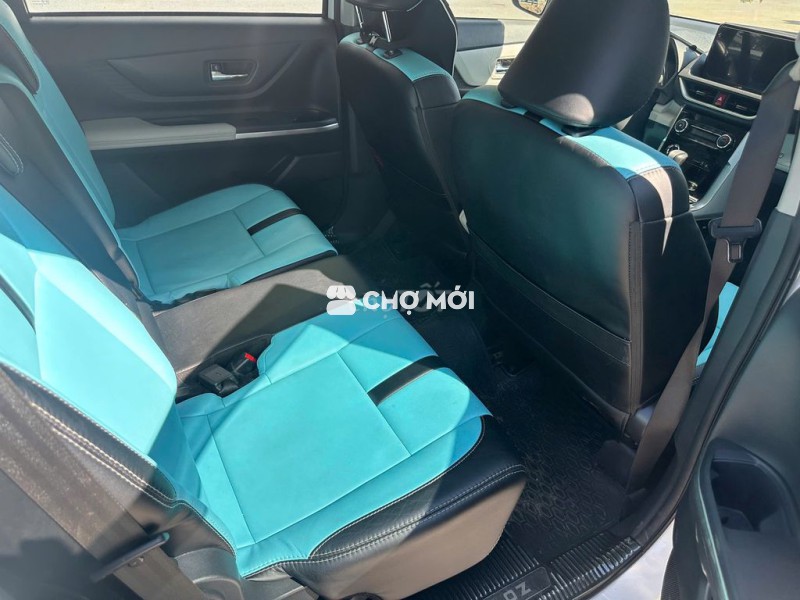 Toyota Veloz Cross 2023 - 11000 km