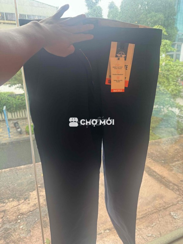 Quần kaki new 100% còn tag hãng Dockers