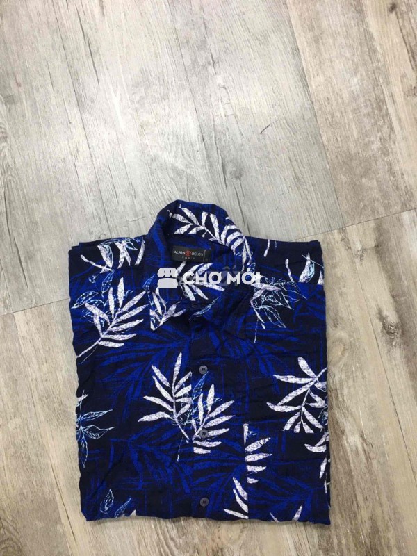 Alain delon     Hoạ tiết.  size. xl