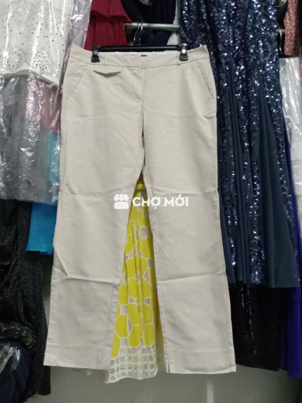 Quần MANGO kaki size 8